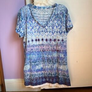 Blue and purple pattern v neck short sleeve shirt